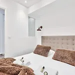 Bel Appartement Pres Des Champs-Elysees