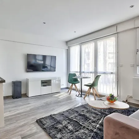 Apartment Bel Pres Des Champs-elysees